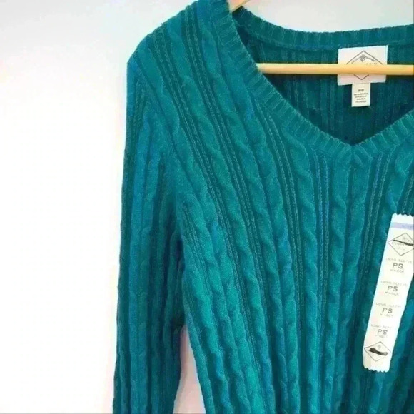 🌴2/$25🌴ST. JOHNS BAY | Women's Exquisite Teal Cable Knit V-Neck Sweater - Picture 2 of 3